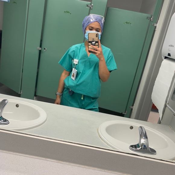 Meet your Posher, Jen - Picture 3 of 6